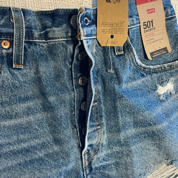 501 High Rise Short - Fitted through the hip and thigh (29) 🔥🎁😍 - Picture 8 of 14